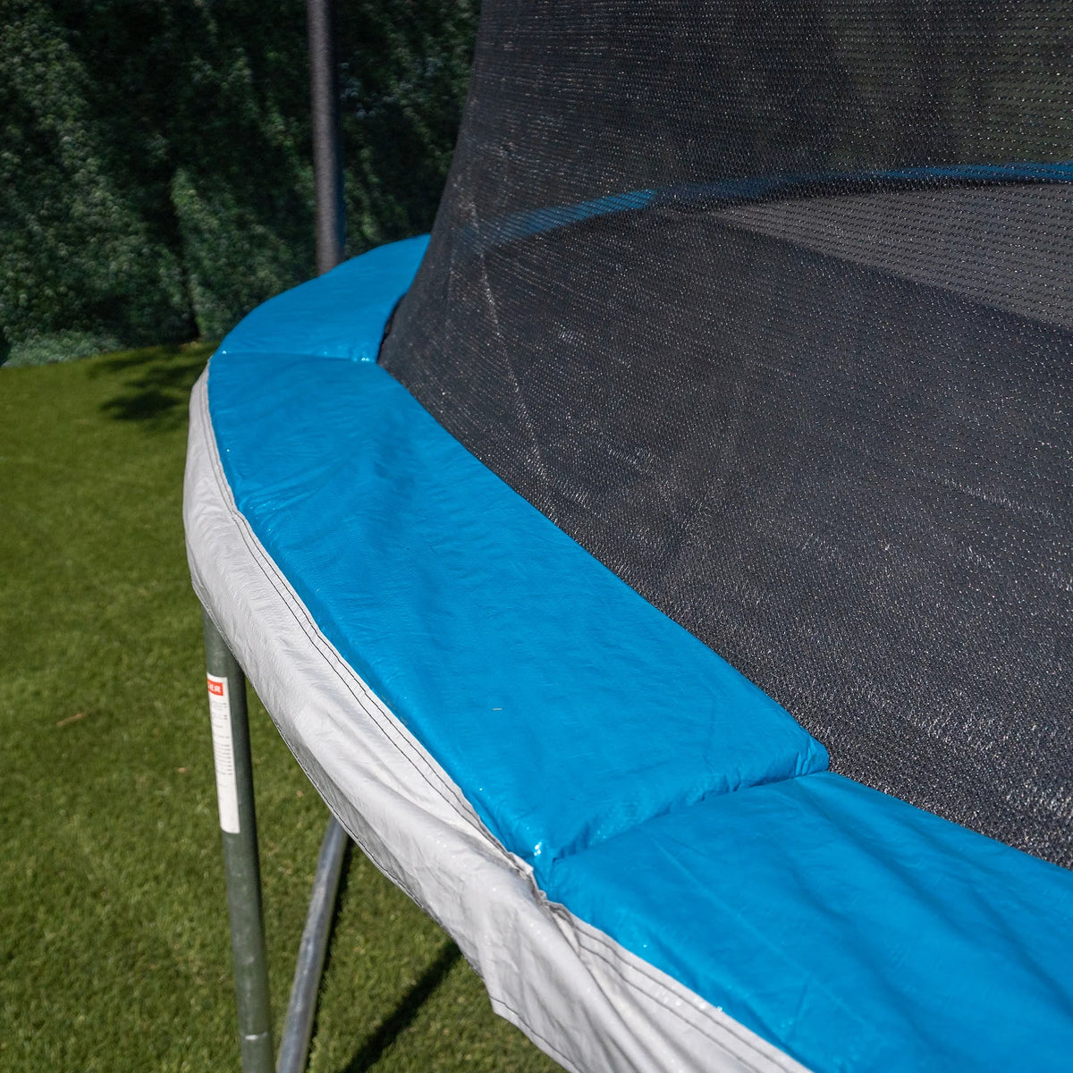14ft Trampoline and Enclosure with Basketball Hoop T38684