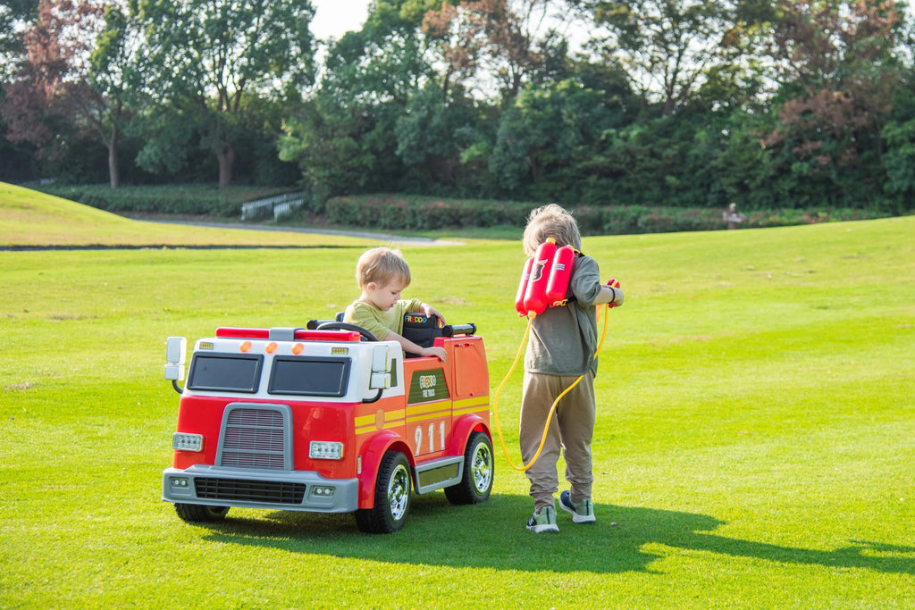 24V 2-Seater Ride-on Fire Truck with Remote Control, LED Lights, Water Gun I46939